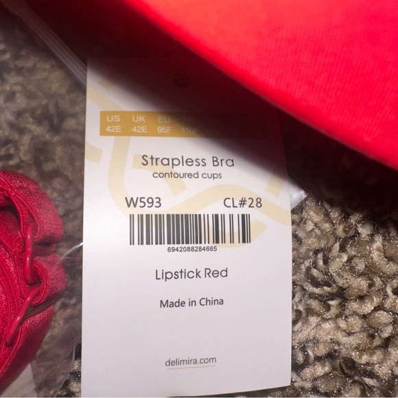 Red Strapless Bra - Picture 2 of 9